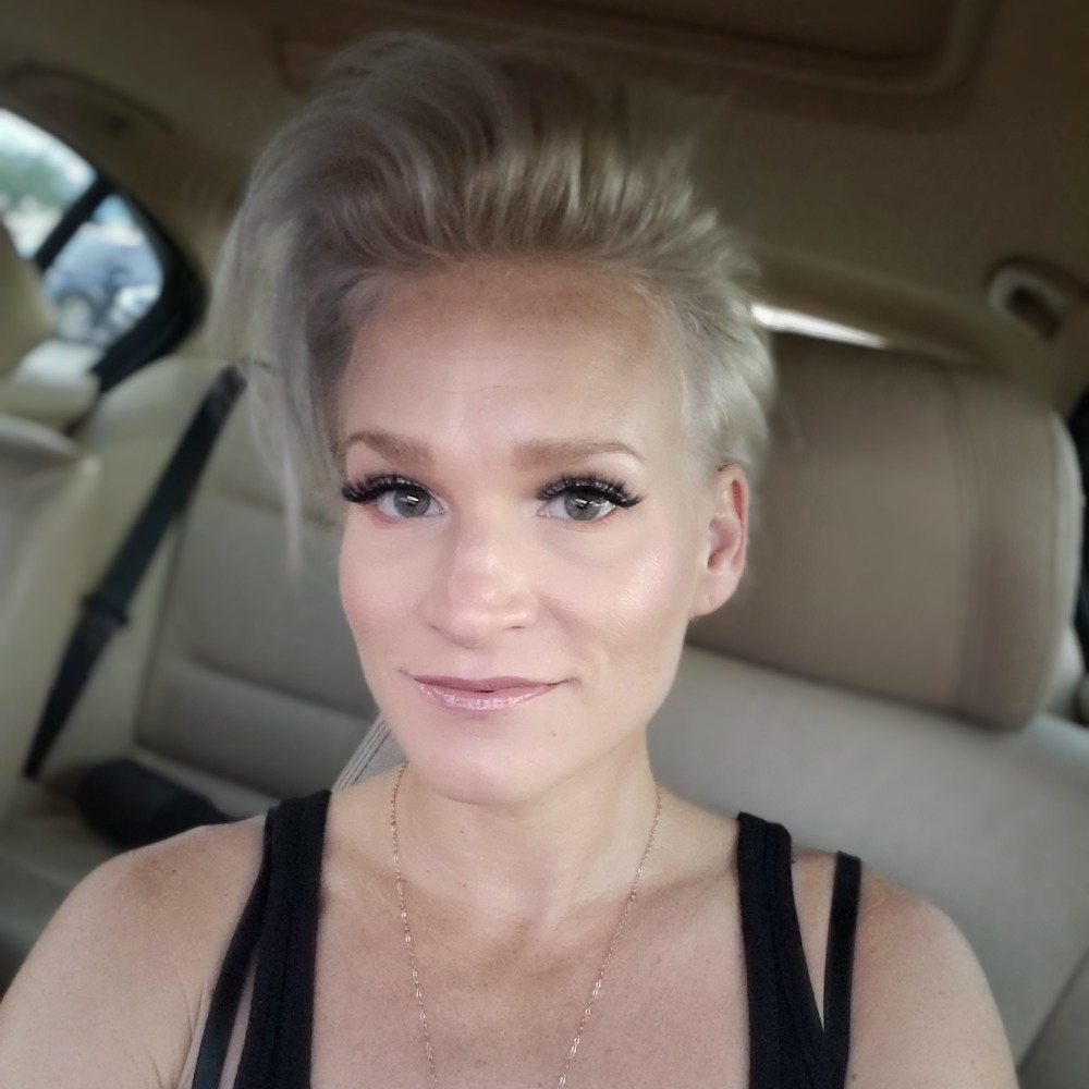 Meet your Posher, Jennifer